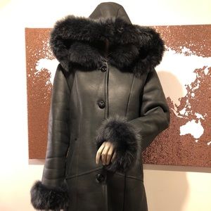 New Black Sherling Womens Coat like UGG - Real Fox